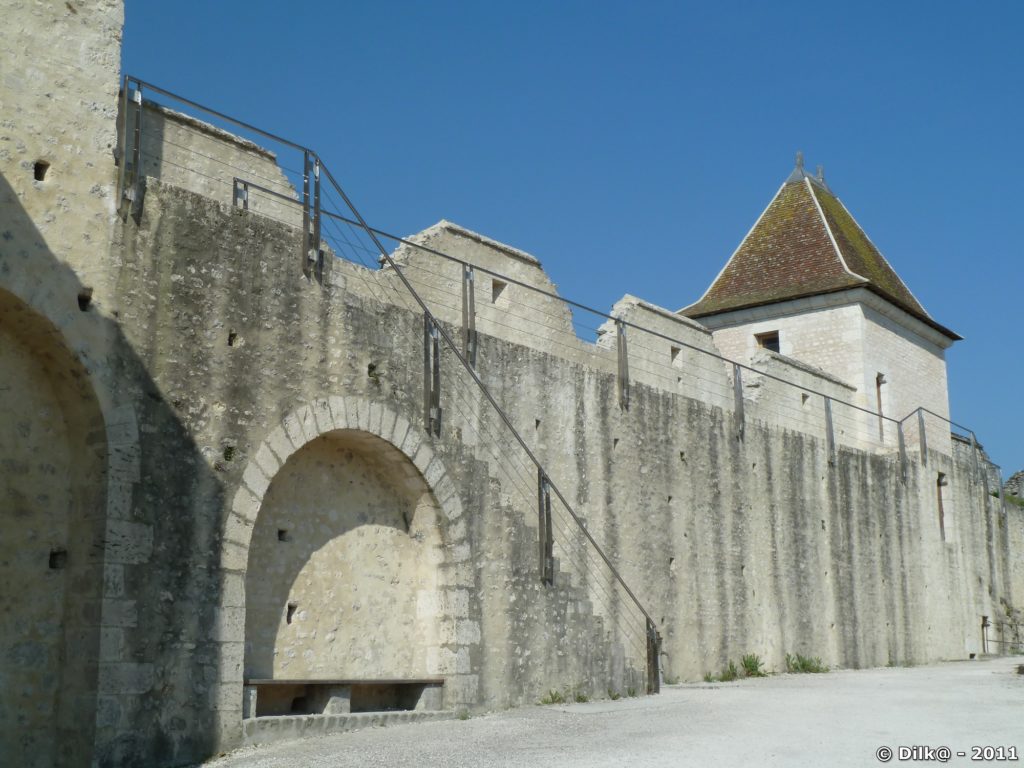 Remparts du XIIIe siècle