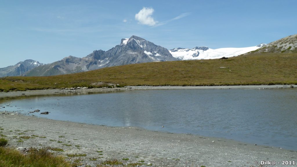 La Dent Parrachée (3697 m) et les glaciers de la Vanoise
