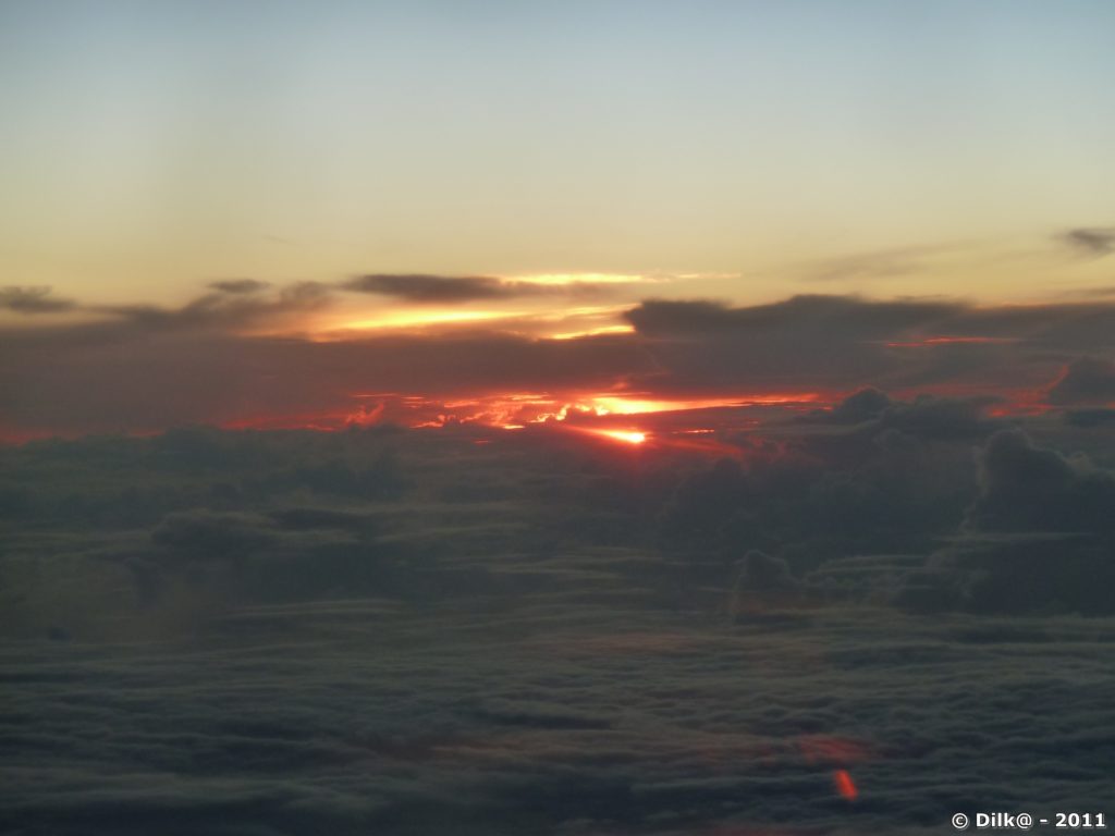 Lever de soleil depuis l'avion