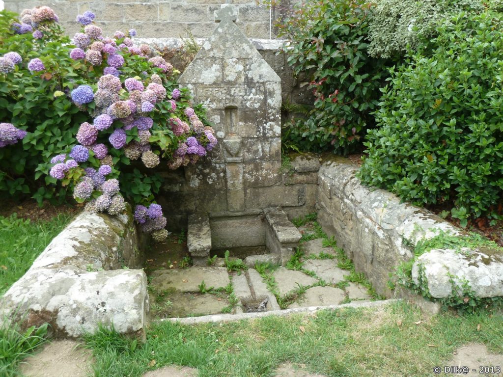 Fontaine près de la chapelle de Penvern