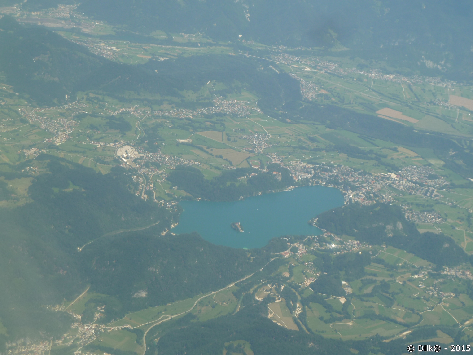 Le lac de Bled vu de l'avion qui nous ramène en France