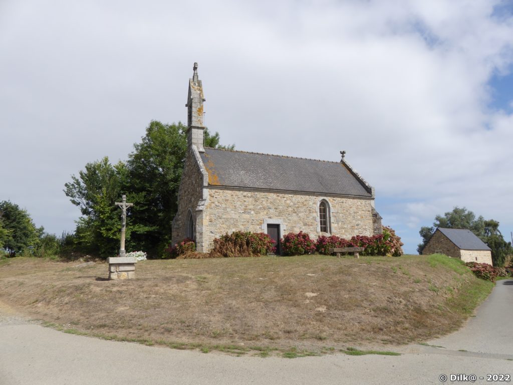 La chapelle Saint-Laurent entre Kerborn et Kerautret