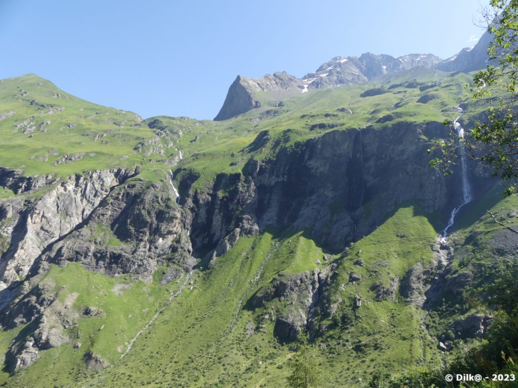 Cascades au pied du Mont Pourri
