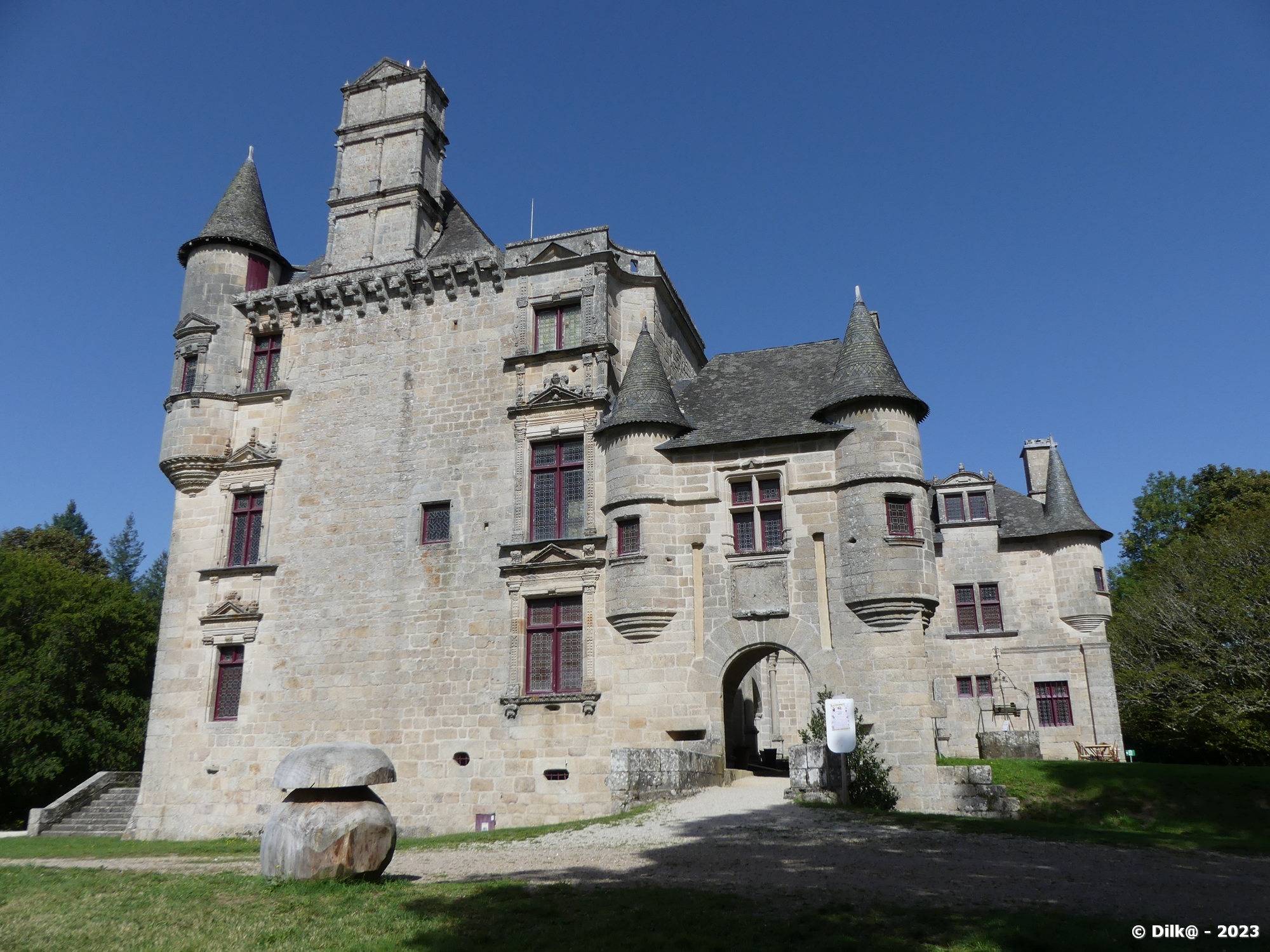 Le château de Sédières