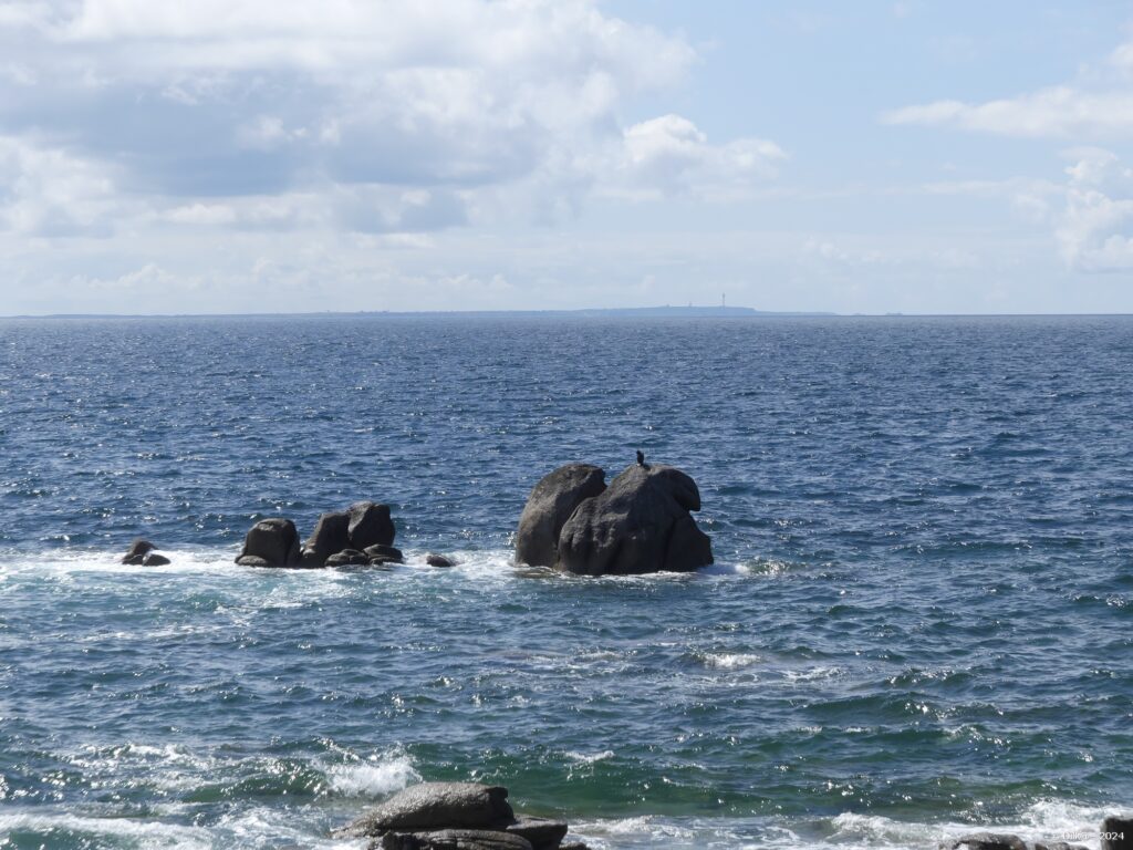 L'île d'Ouessant au large