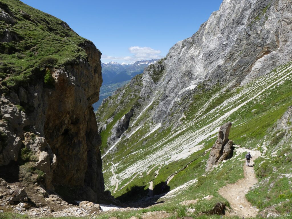 Le sentier du col de l'Entreporte