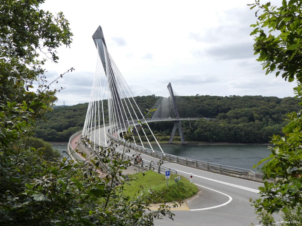 Le pont de Térénez