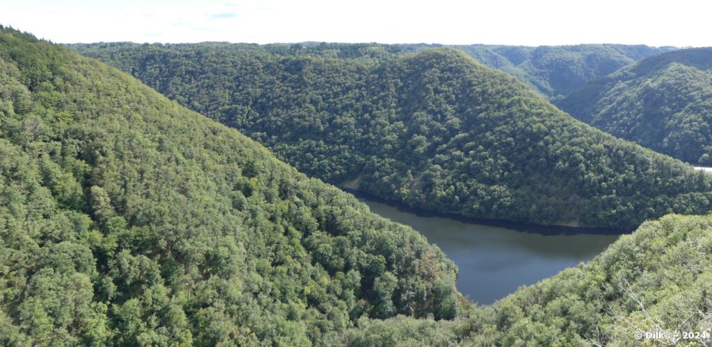 Vue sur la Dordogne depuis le belvédère du Roc Grand