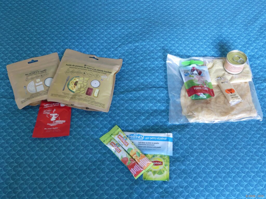 Les repas du matin, midi et soir transportés dans le sac à dos