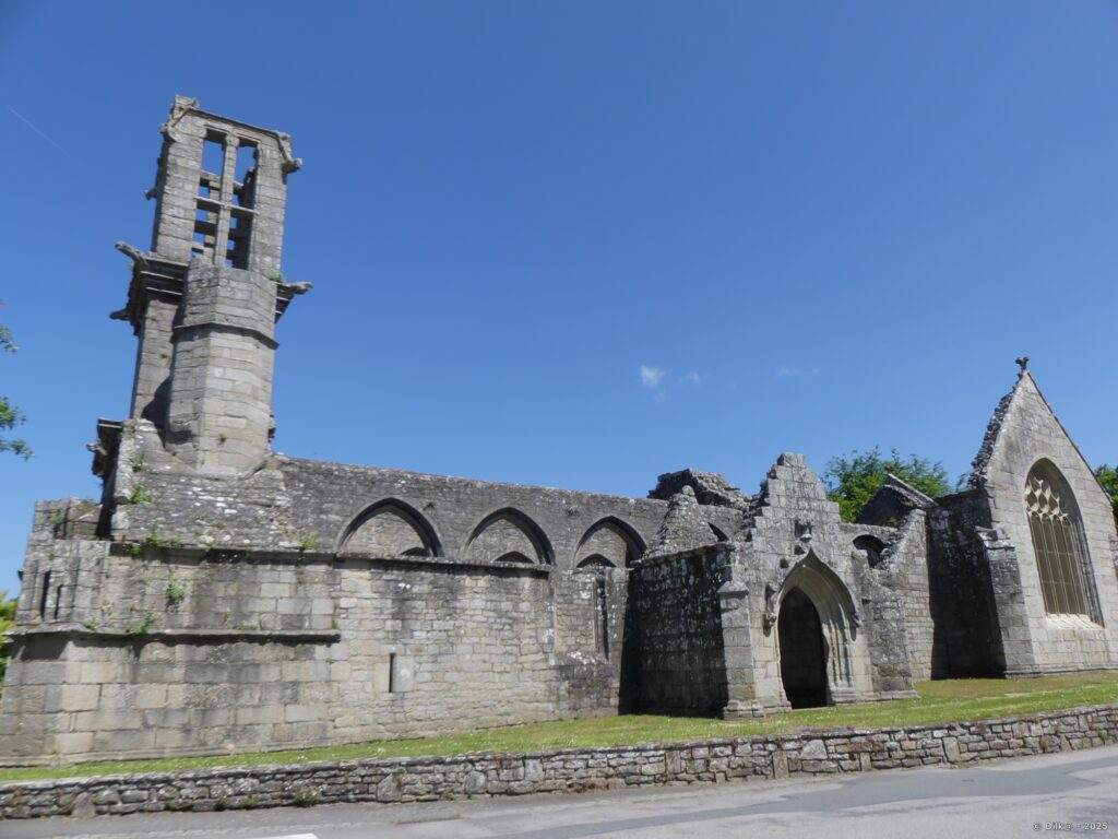 Ruines de l'église Saint-Jacques de Lambour