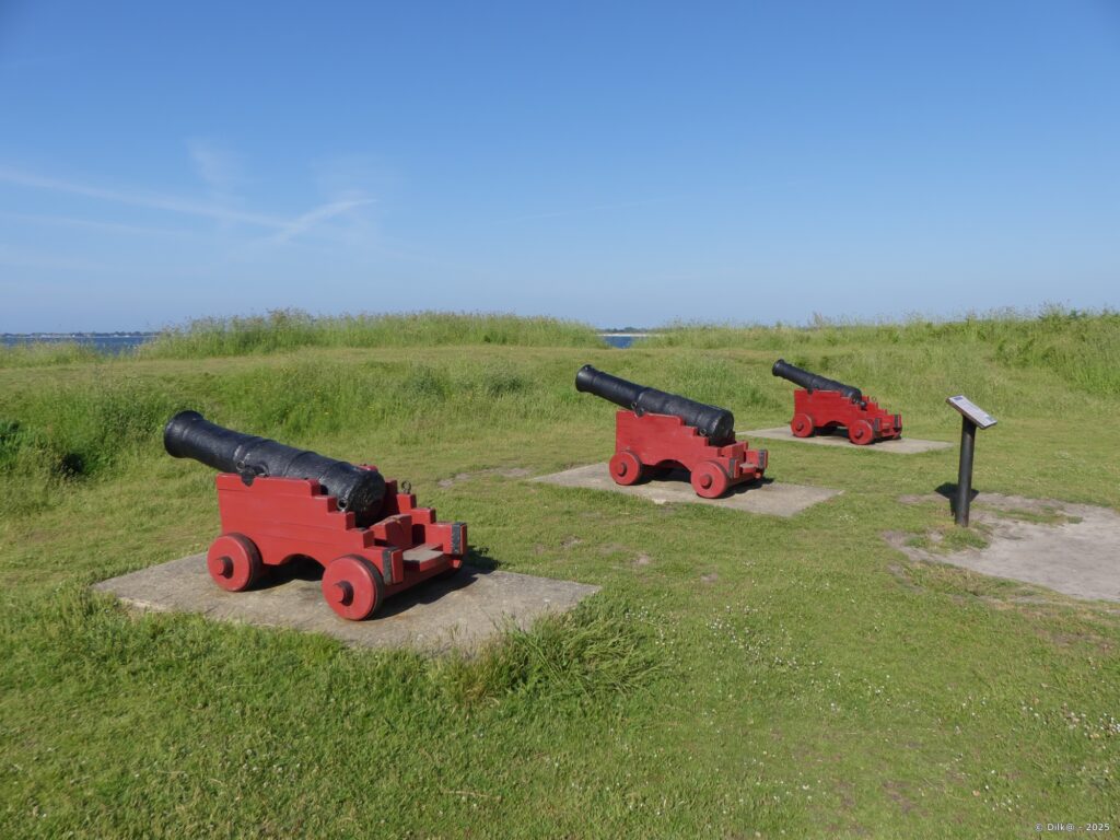 Les canons de la pointe de Combrit
