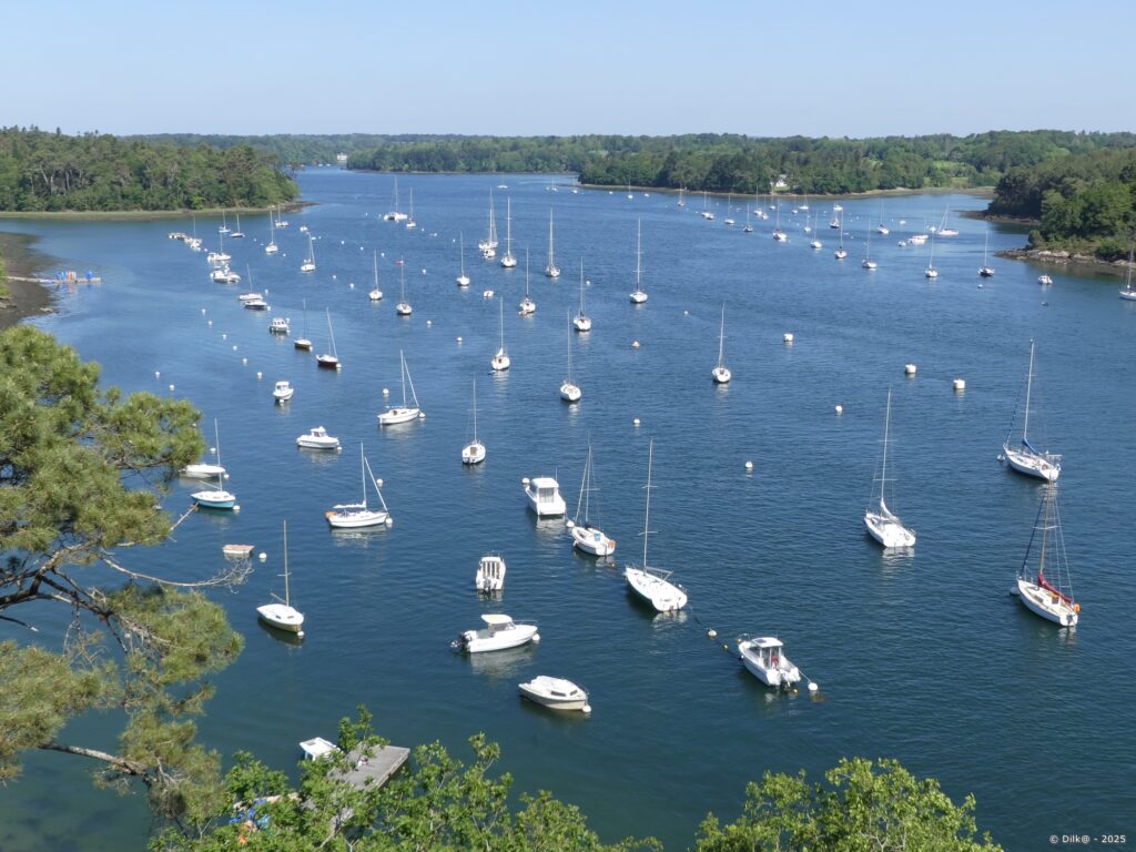 Vue vers l'Odet depuis le pont de Cornouaille