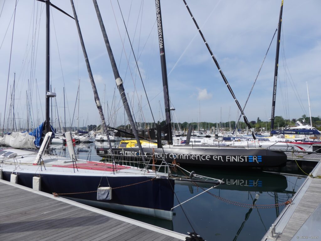 Quelques célèbres bateaux de course au large à Port-La-Forêt