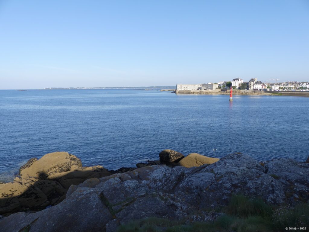 Concarneau et Benodet au loin