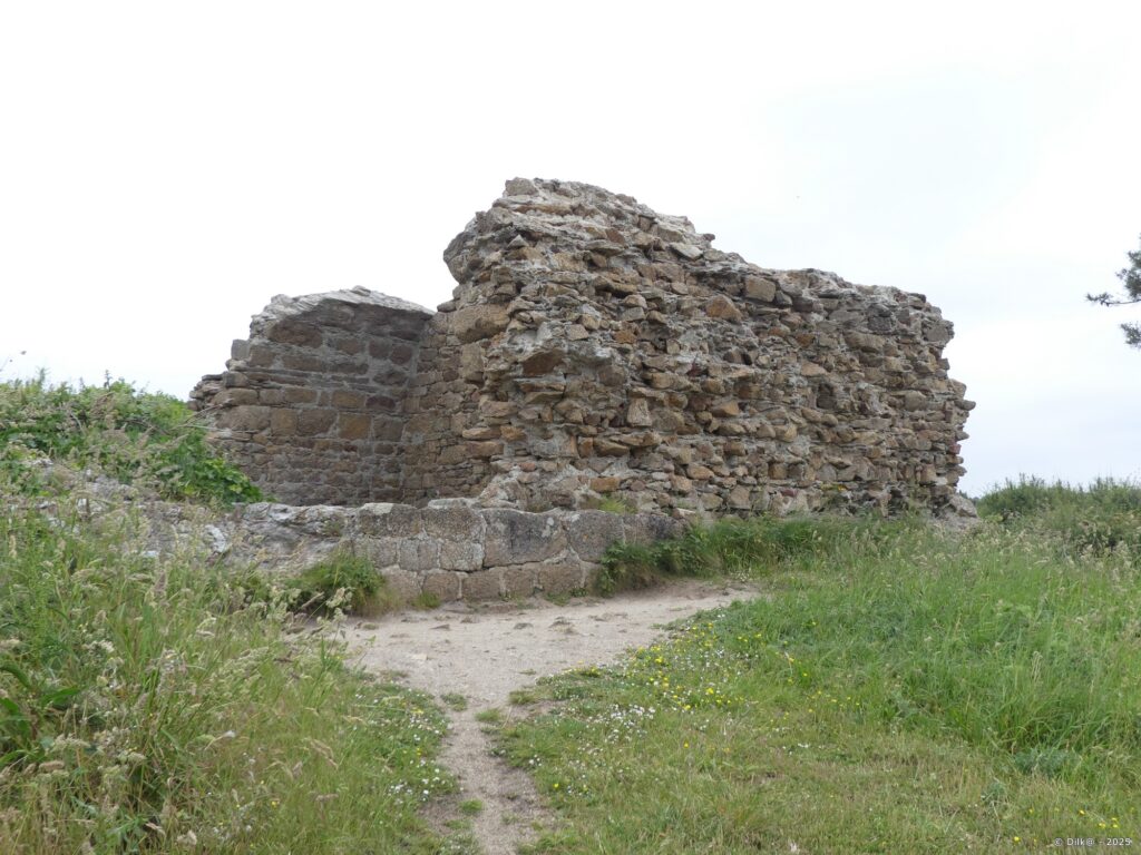 Les ruines du Fort de Belon