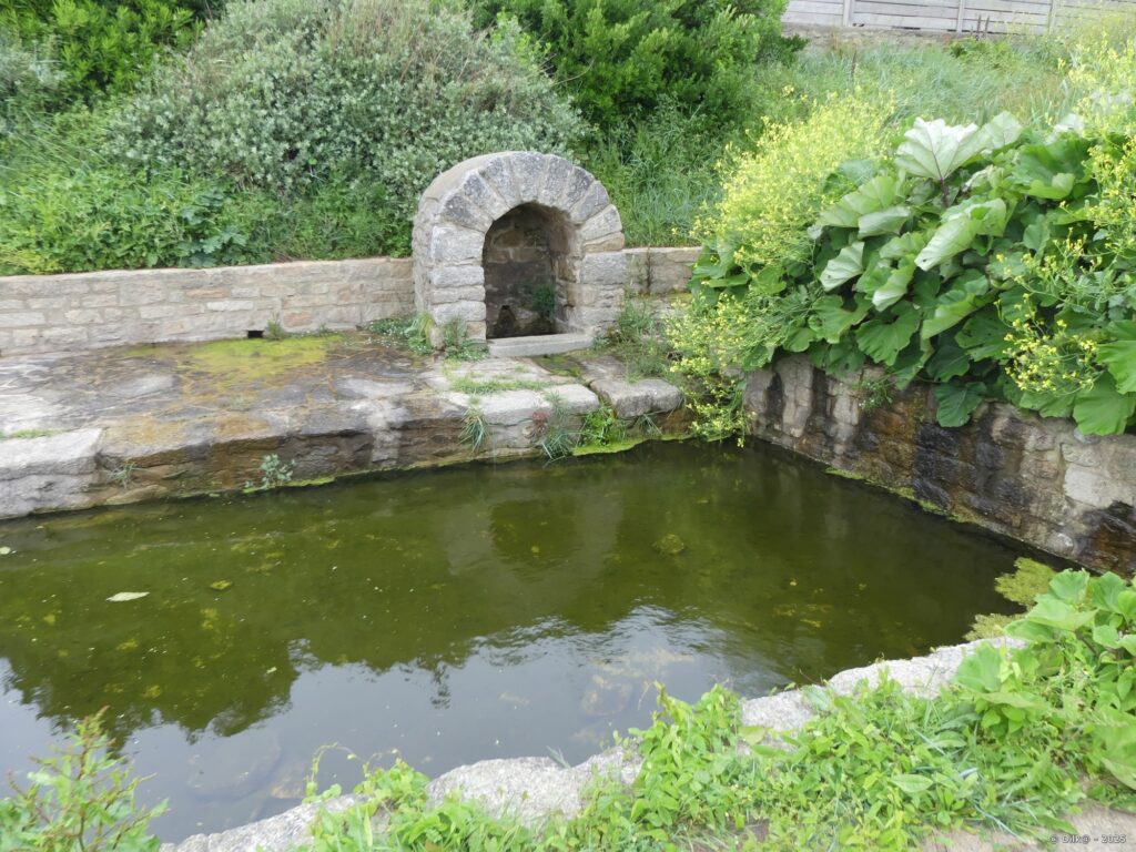 La fontaine de Port Blanc