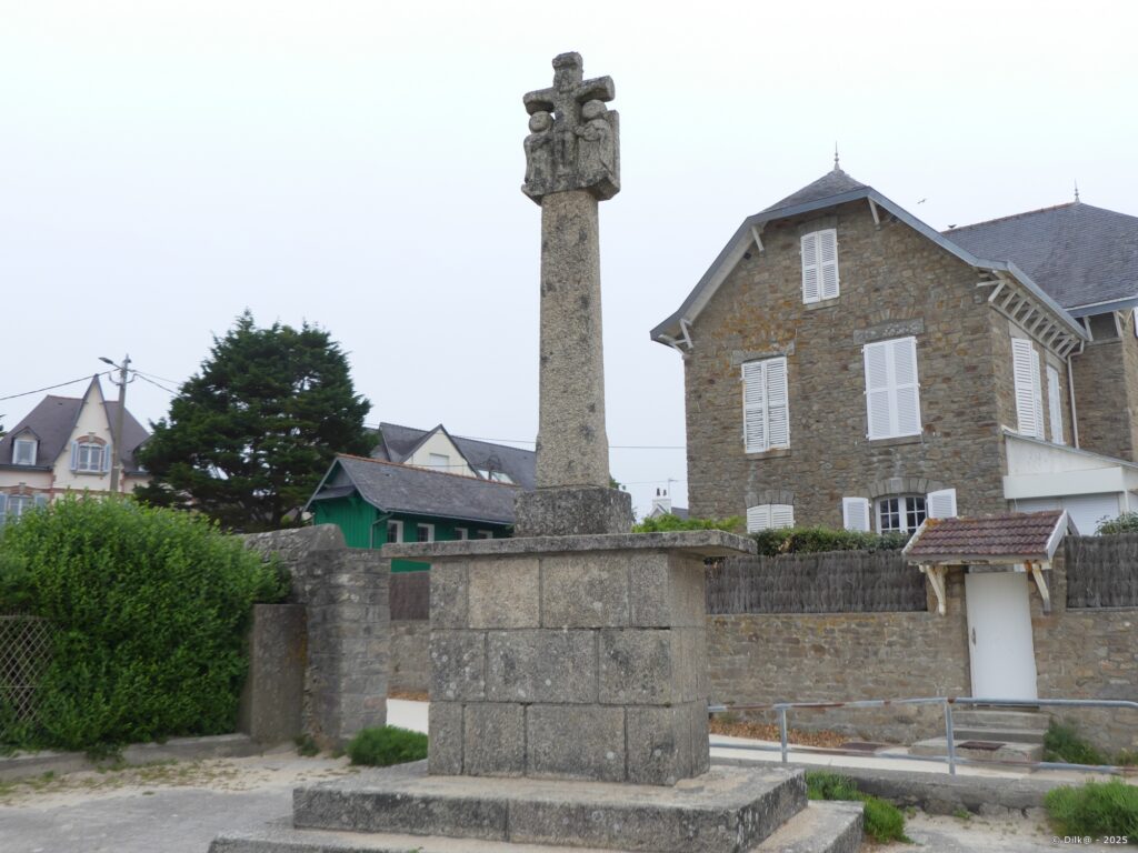Calvaire de la plage de Toulhars