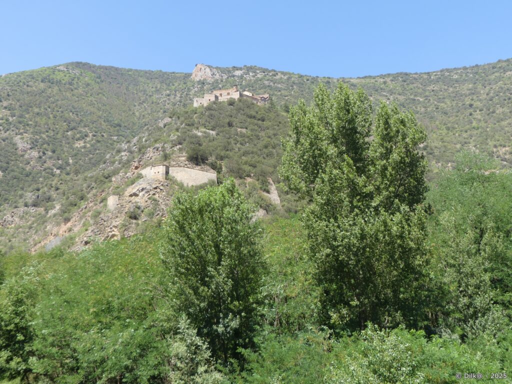 Le Fort Libéria domine Villefranche de Conflent