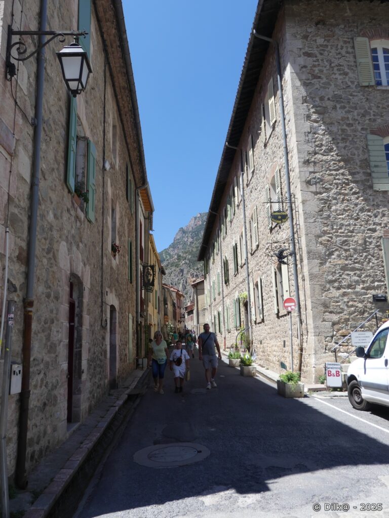 Les ruelles étroites de Villefranche de Conflent