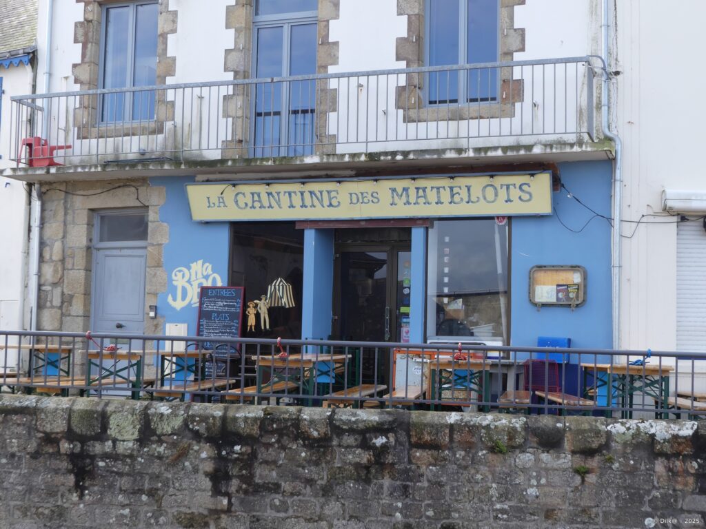 Le bar "La Cantine des Matelots" à Port-Louis