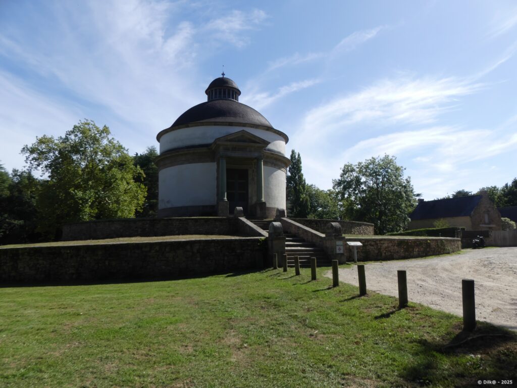 Le parc et le Mausolée de Cadoudal