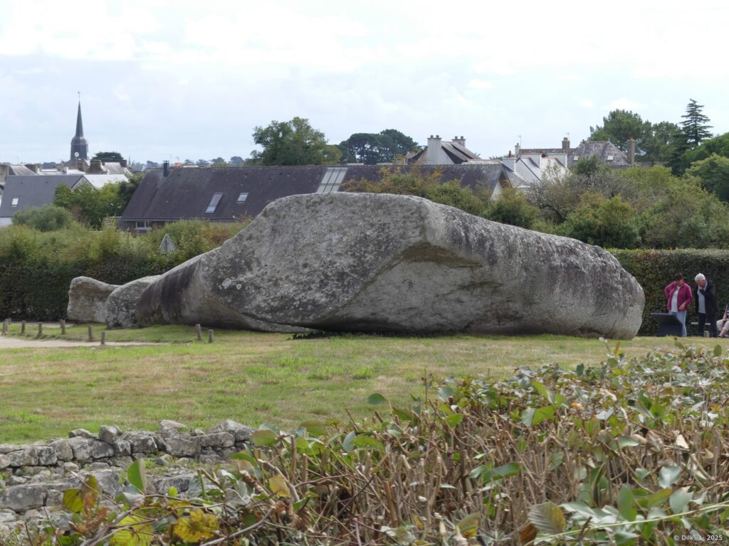 Le Grand Menhir brisé