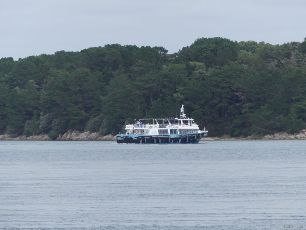 Bateau de croisière sur le Golfe du Morbihan