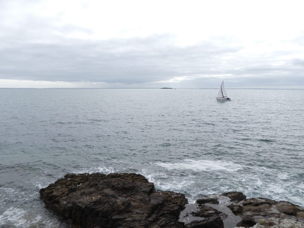 À la sortie du Golfe du Morbihan, on retrouve la mer et ses îles