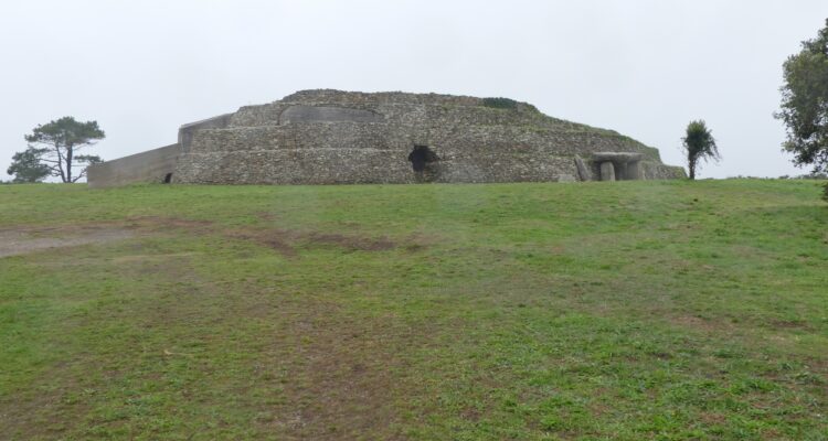 Le tumulus du Petit Mont