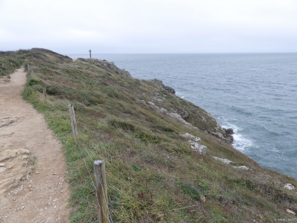La pointe du Grand Mont et sa petite croix
