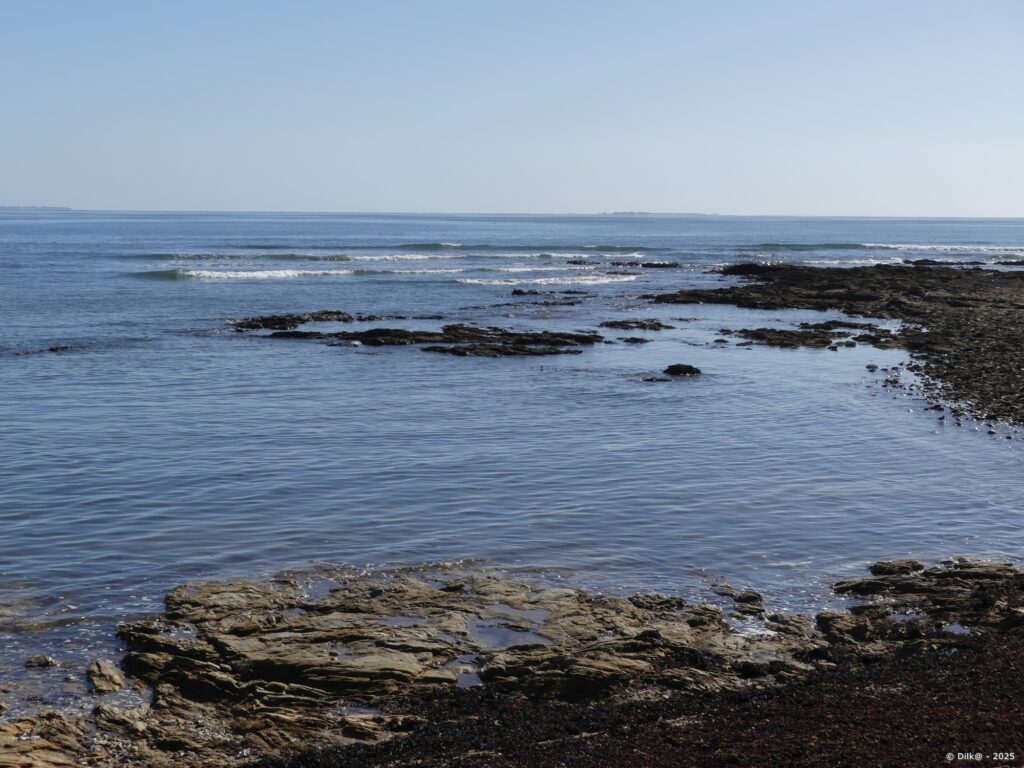 L'île Dumet au loin