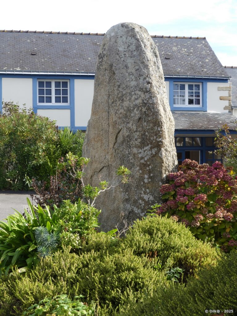 Menhir du domaine de Rochevilaine