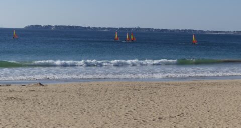 La plage de la Baule et la pointe de Penchâteau au fond