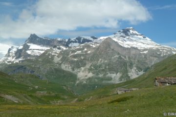 Les chalets d'alpage du vallon de la Rocheure
