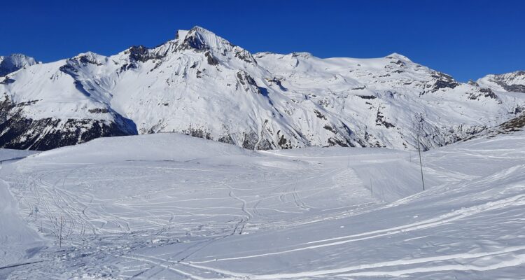 La Dent Parrachée vue du sommet des pistes de ski