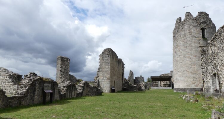 Les ruines du château de Ventadour
