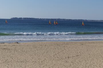 La plage de la Baule et la pointe de Penchâteau au fond